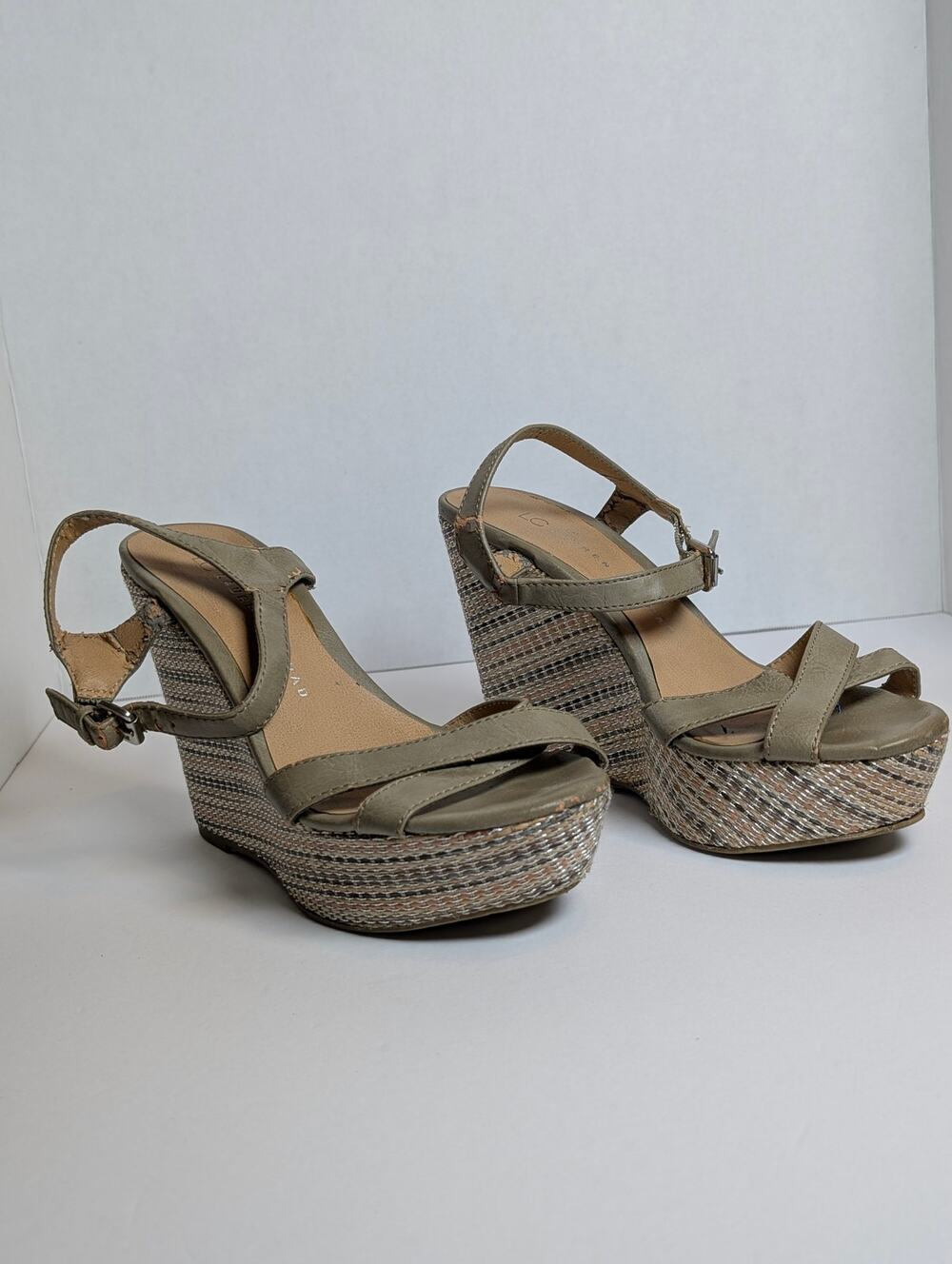 LC Lauren Conrad Womens 6.5 Waverly Metallic Olive Green Wedge Sandals Shoes